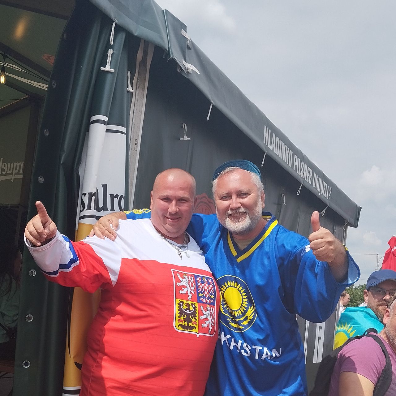 Soutěžní fotografie - i KAZAŠI jsou super  Chlapi,  Moravskoslezský kraj
