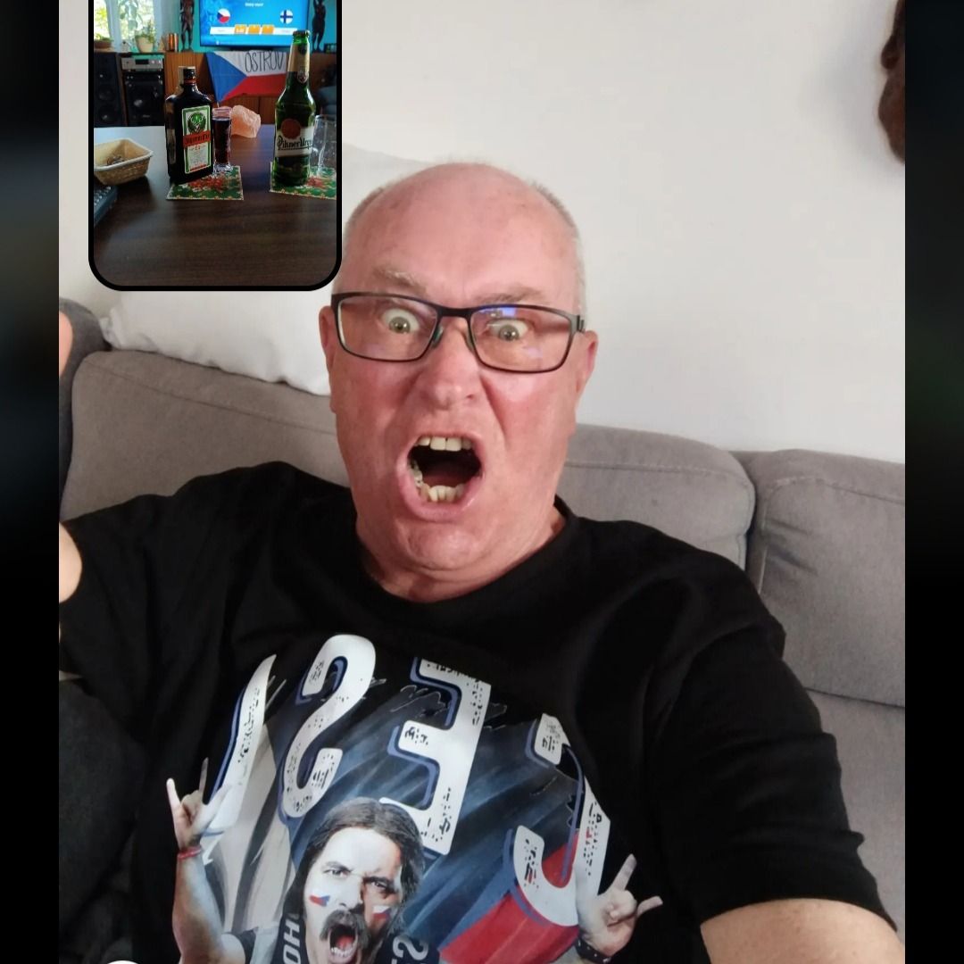 Soutěžní fotografie - HRRRRRRR NA NĚ,  Karlovarský kraj
