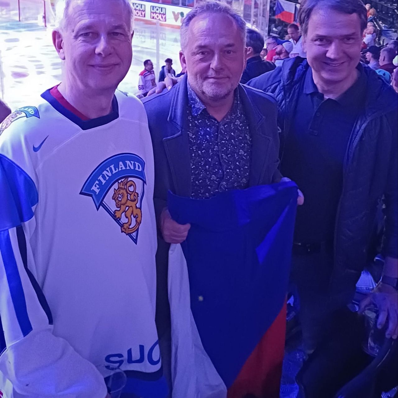 Soutěžní fotografie - Fandíme s Finy,  Hlavní město Praha