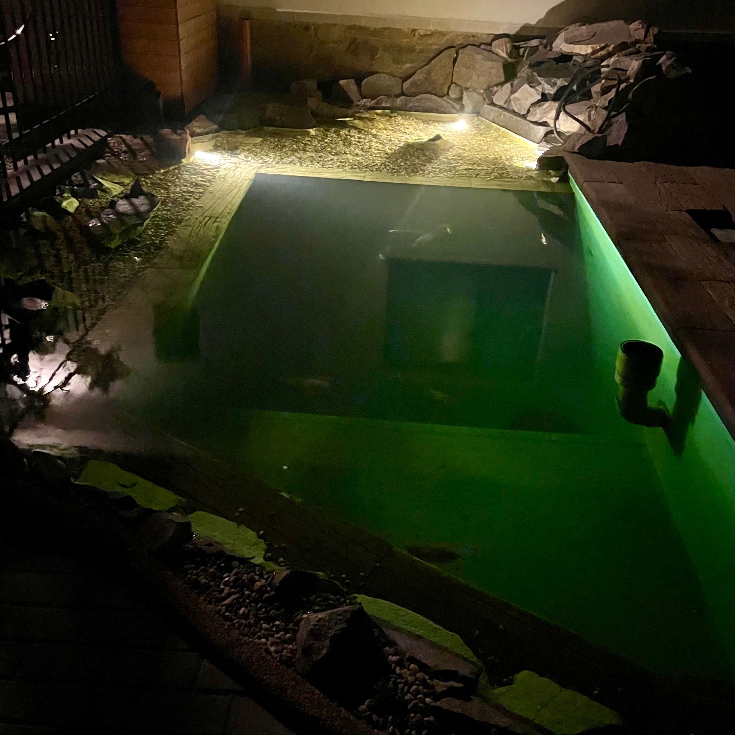 Soutěžní fotografie - Jezírko v za nočního provozu,  Jihomoravský kraj
