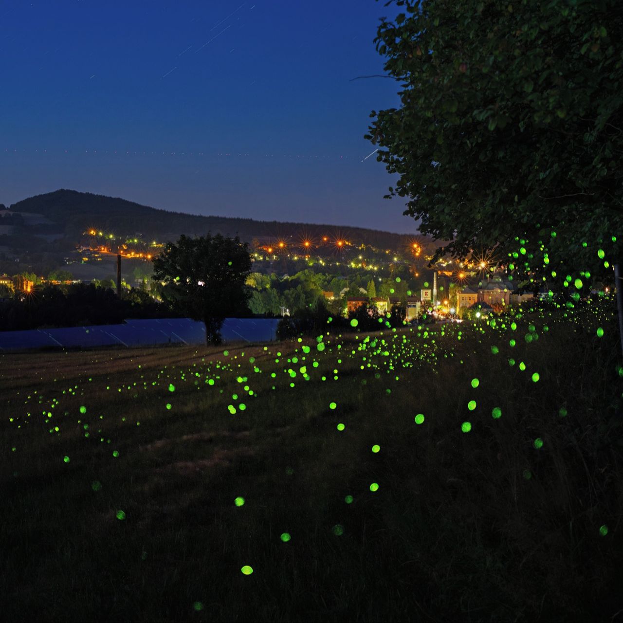 Soutěžní fotografie - Svatojánská noc nad městem,  Varnsdorf