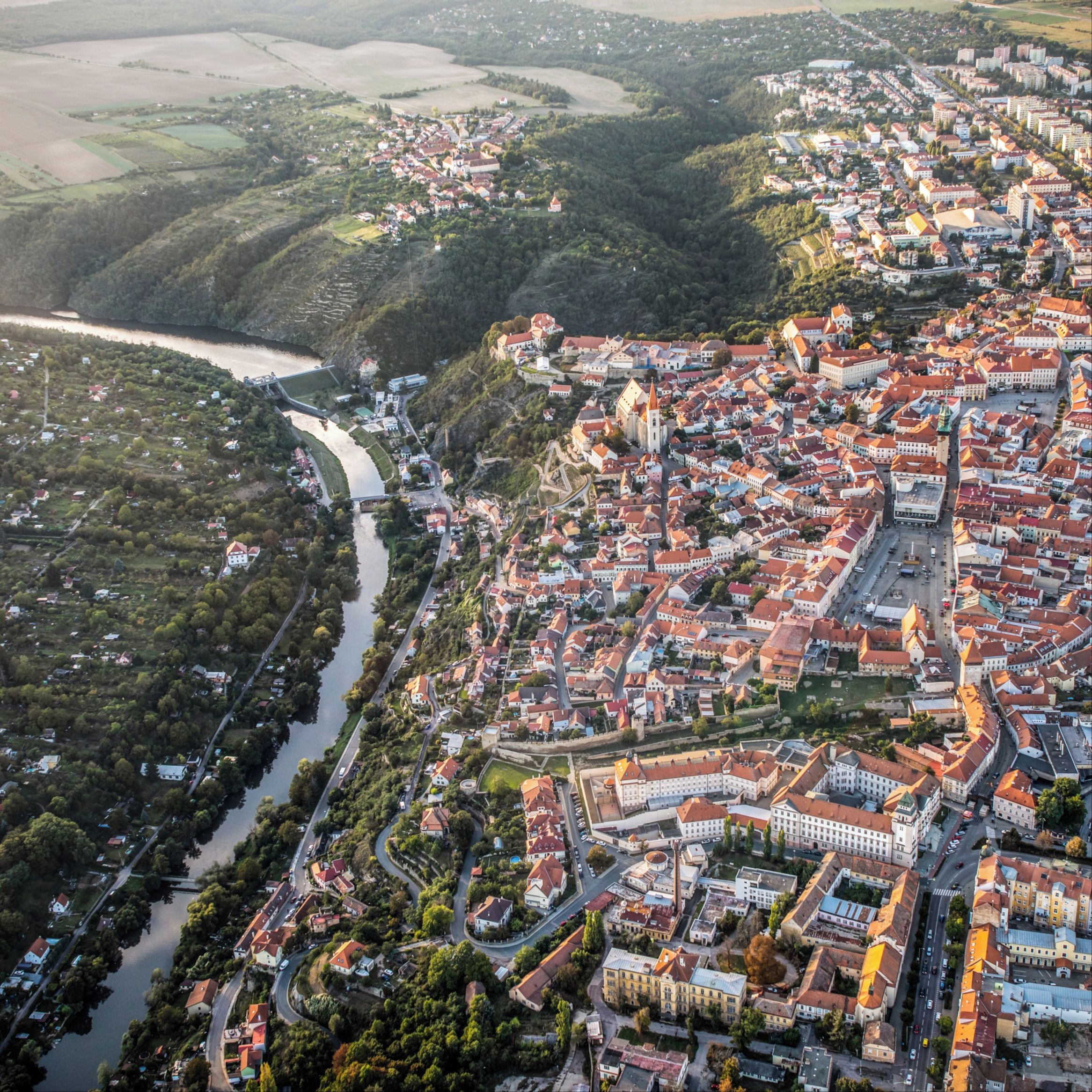 Soutěžní fotografie - Než večer převezme svou vládu...,  Znojmo