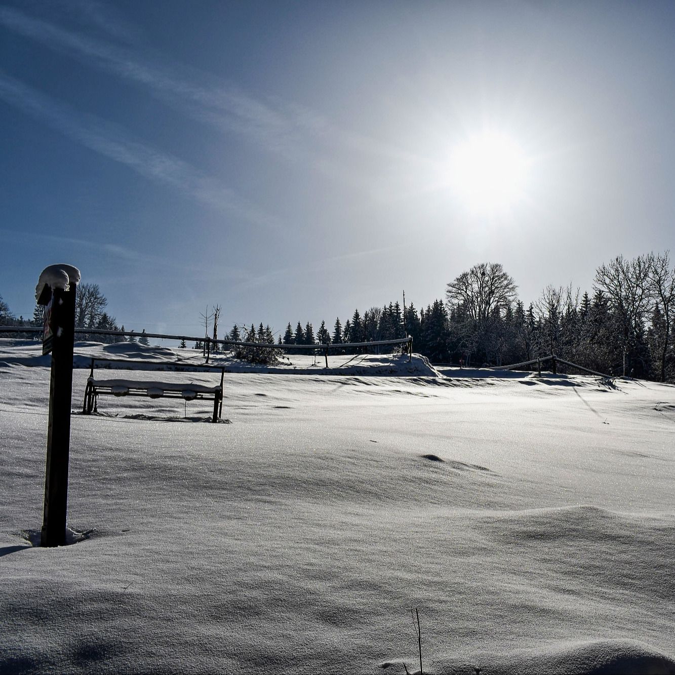 Soutěžní fotografie - Záře nad zasněženou krajinou,  Beskydy Bukovina