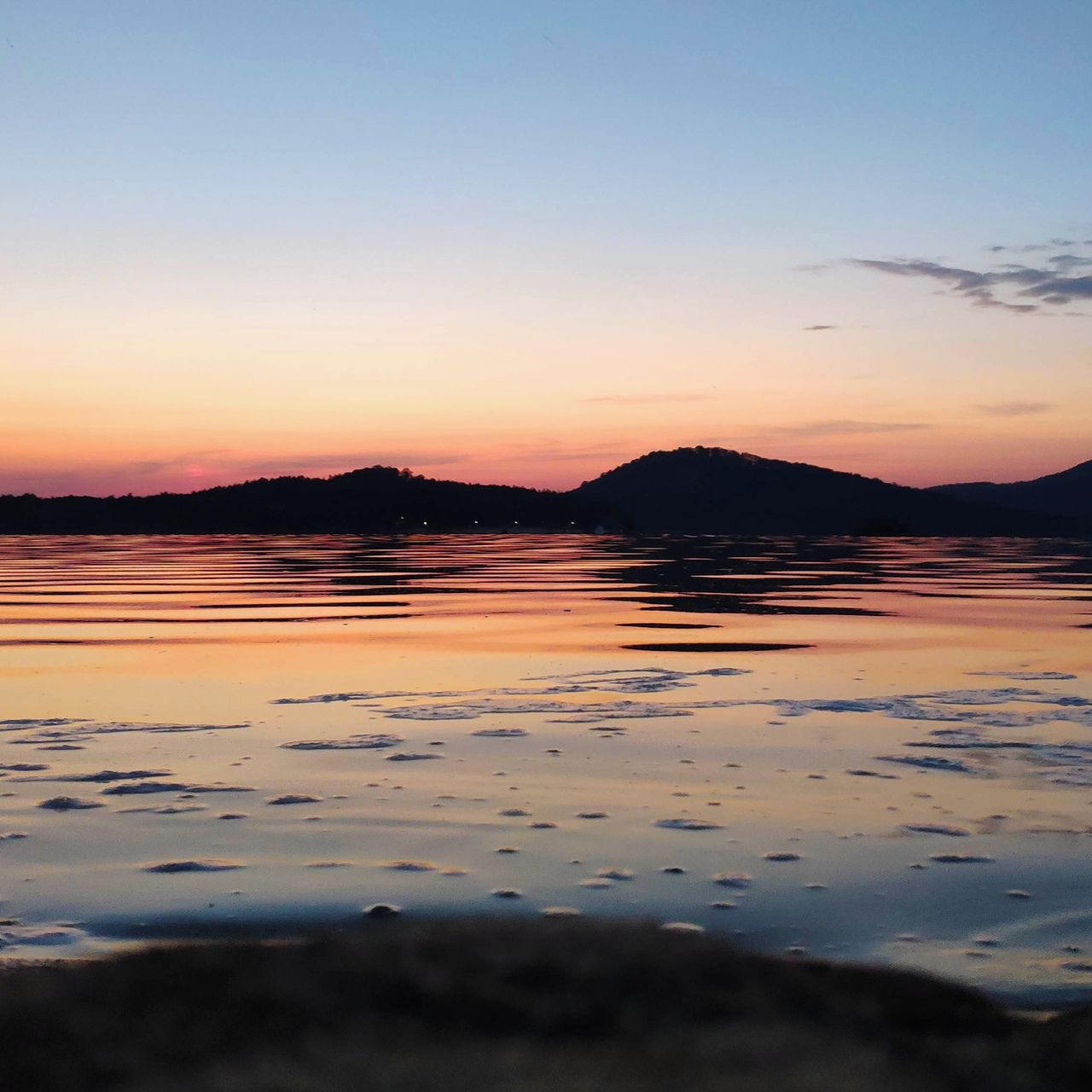 Soutěžní fotografie - Zlatá hodinka,  Máchovo jezero