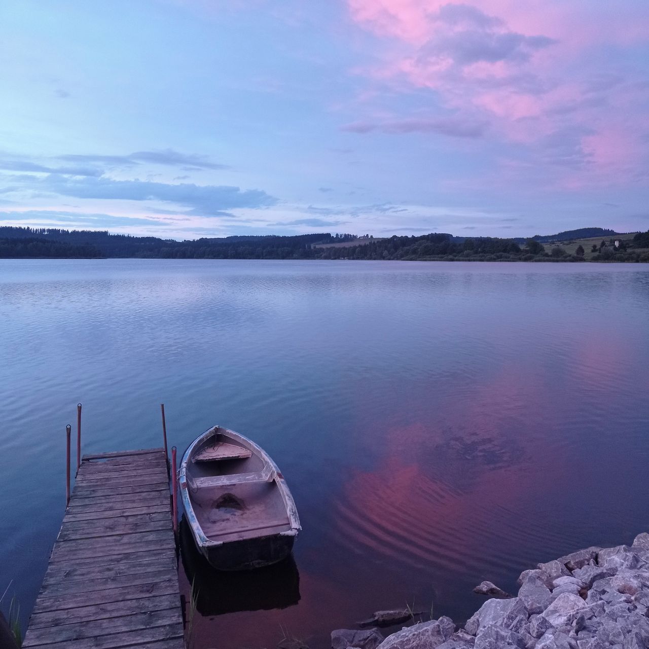 Soutěžní fotografie - Západ slunce,  Přehrada Lipno