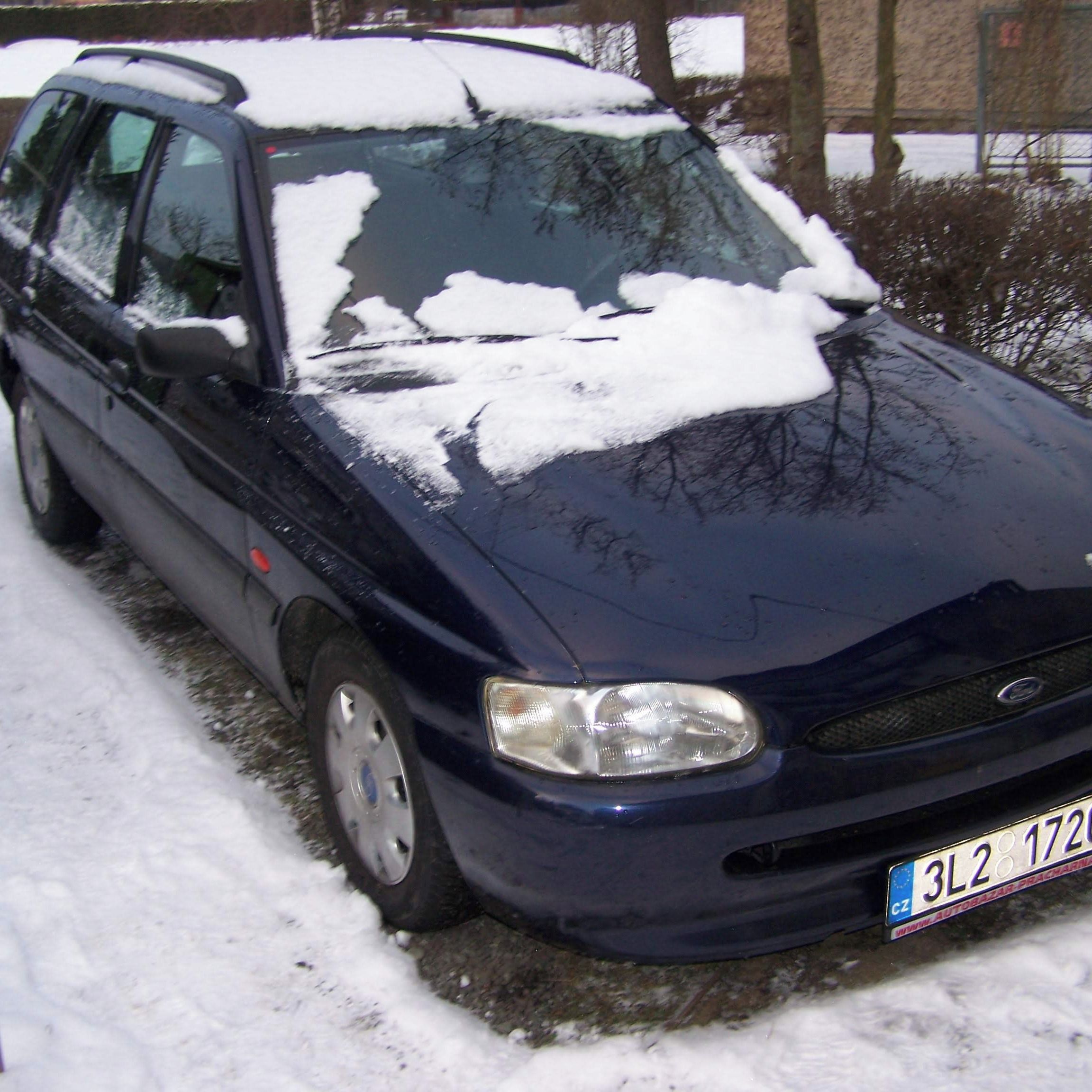 Soutěžní fotografie - Cortes,  Ford Escort