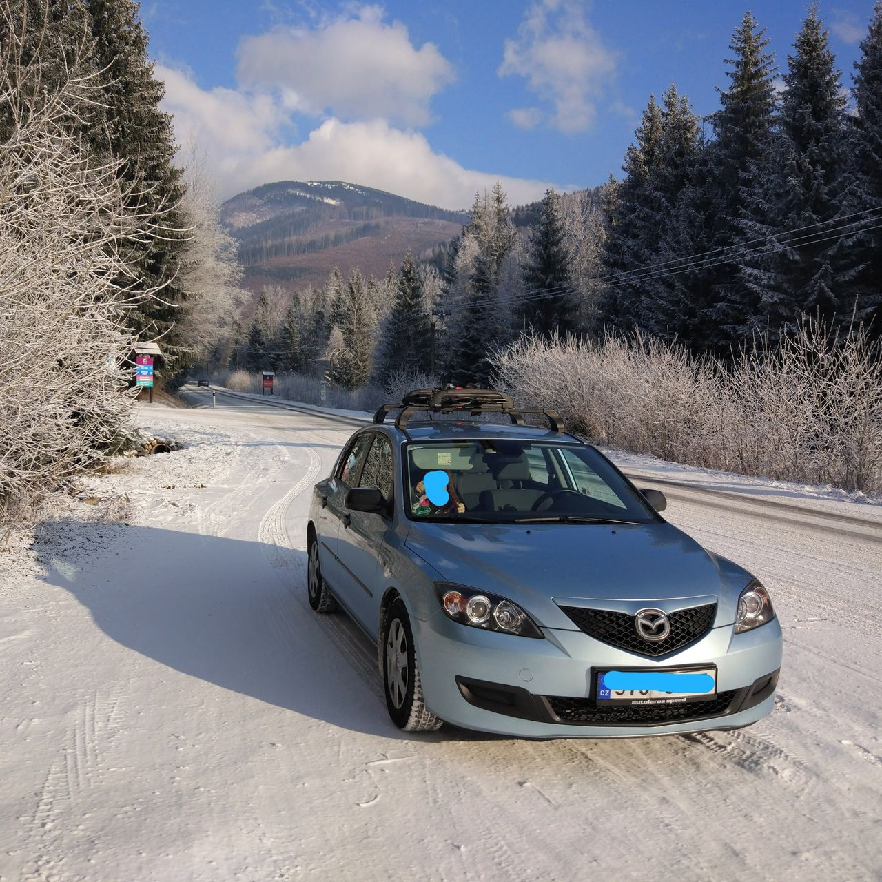 Soutěžní fotografie - Modrásek,  Mazda 3
