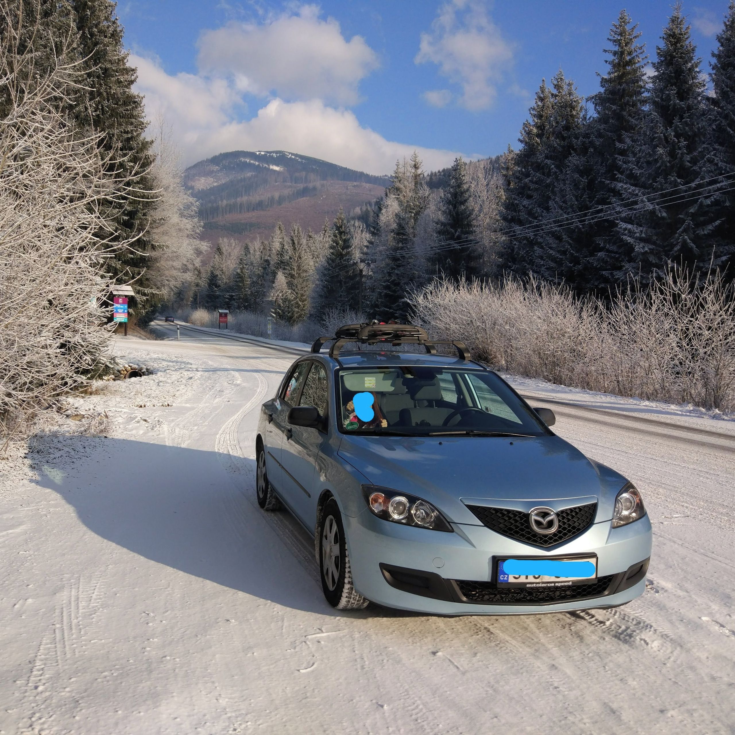 Soutěžní fotografie - Modrásek,  Mazda 3