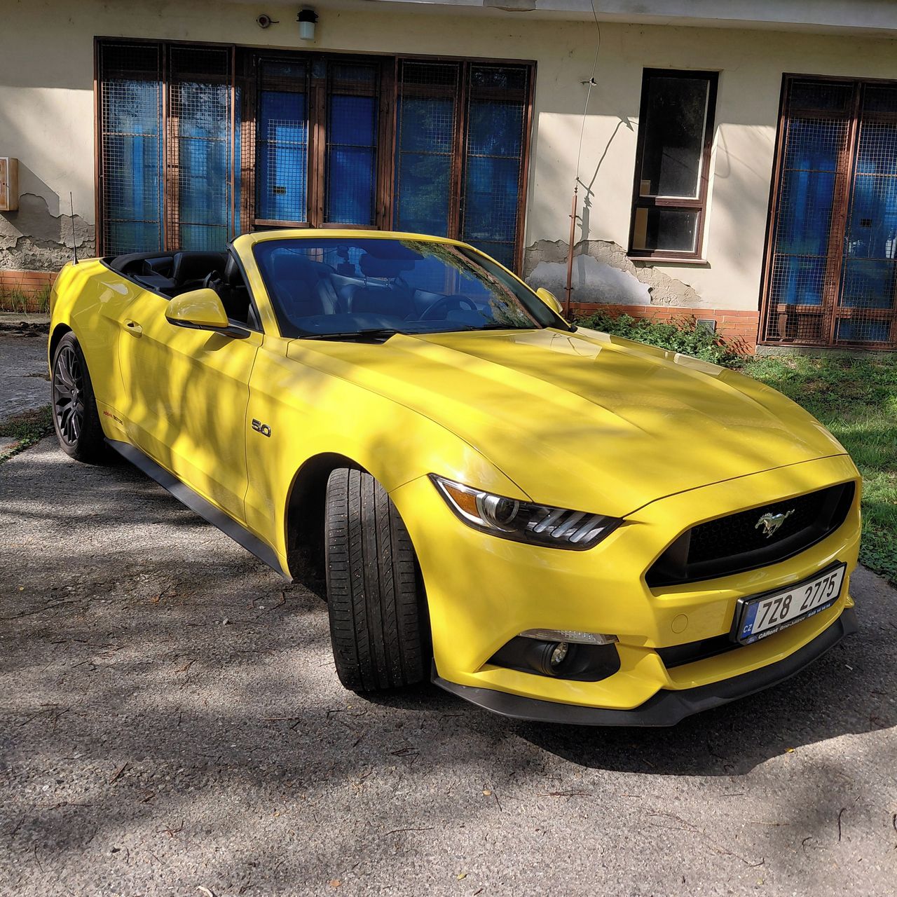 Soutěžní fotografie - Žluťák,  Ford Mustang