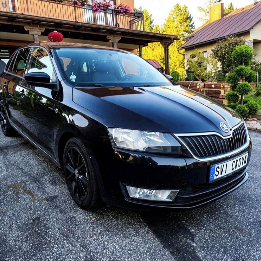 Soutěžní fotografie - Svíčková,  Škoda Rapid spaceback 2013