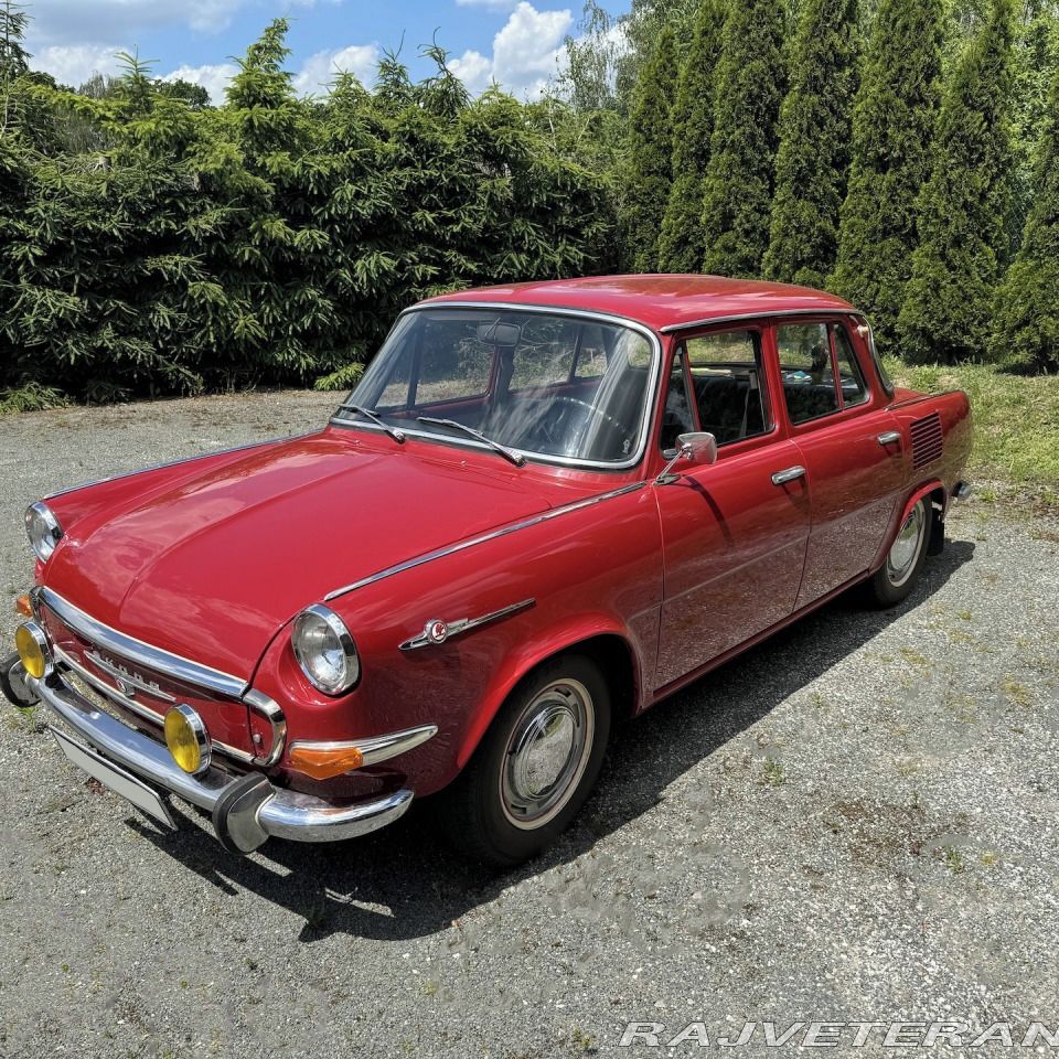 Soutěžní fotografie - otloukánek,  MB 1000