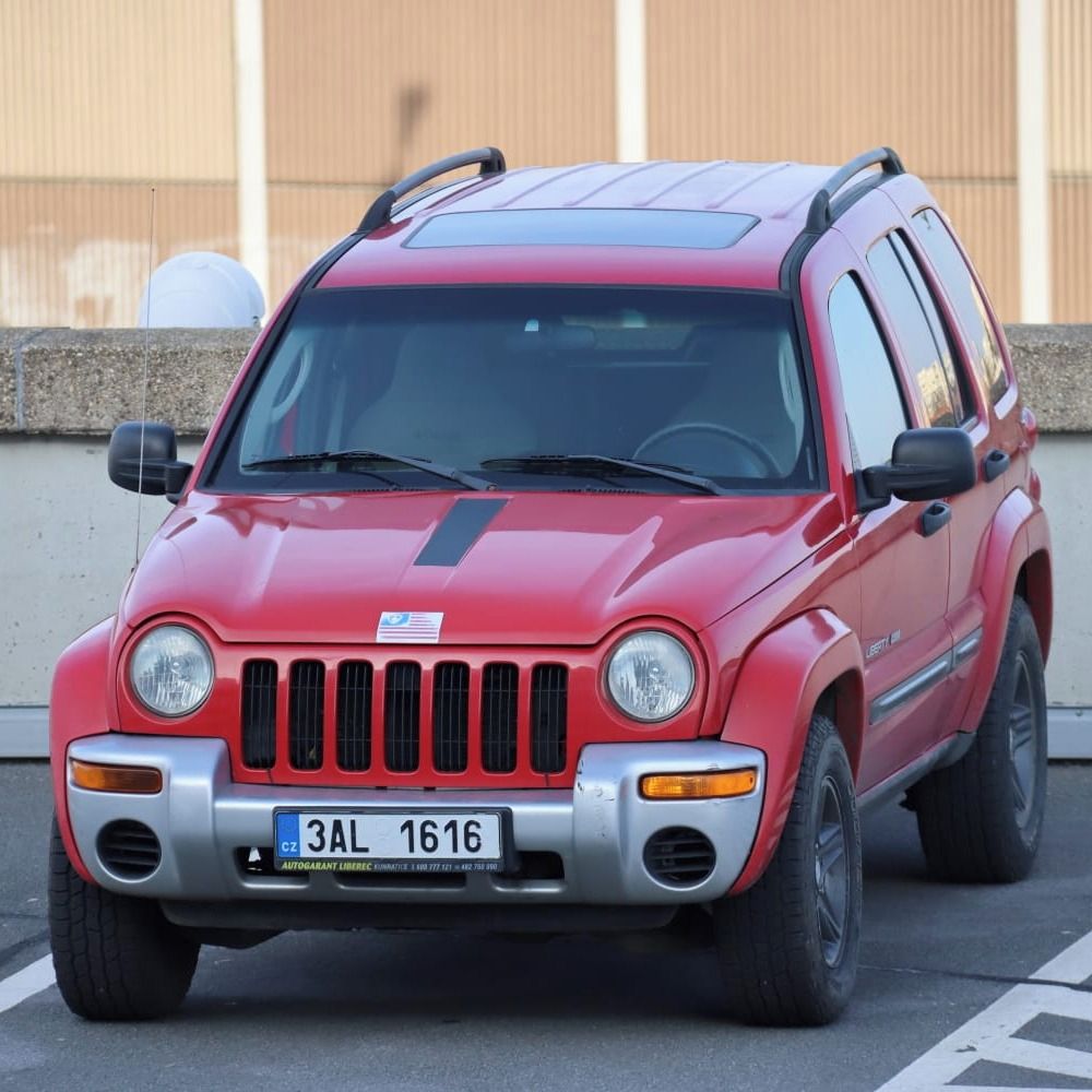 Soutěžní fotografie - Dracula,  Jeep Cherokee Liberty KJ, 3.7l, V6