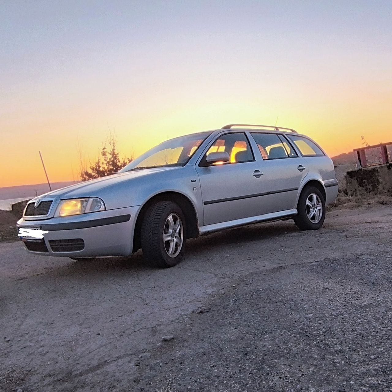 Soutěžní fotografie - Ovce,  Škoda Octavia I
