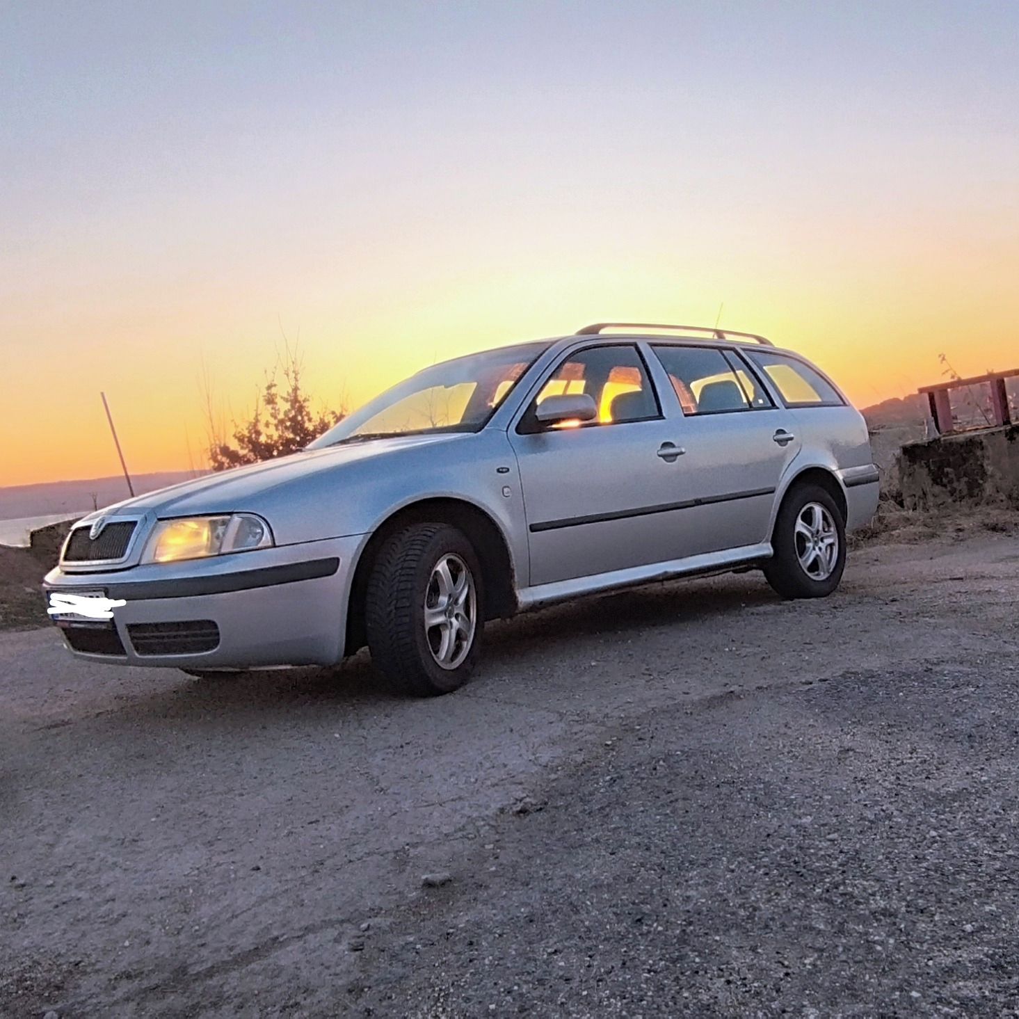 Soutěžní fotografie - Ovce,  Škoda Octavia I